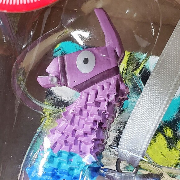 Hallmark Fortnite Loot Llama 3.5" Gamers Christmas Tree Ornament Keepsake New - Picture 10 of 10